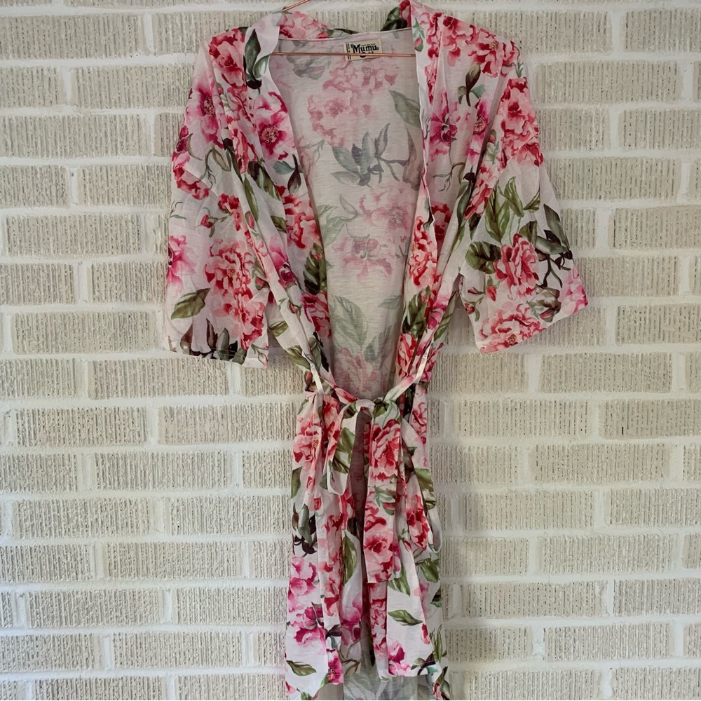 SHOW ME YOUR MUMU Brie Garden of Blooms Robe - opened in like new condition
